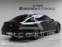 2023 Genesis G90