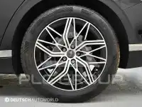 2023 Genesis G90