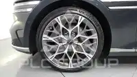 2023 Genesis G90