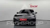 2023 Genesis G90