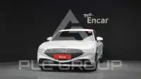2023 Genesis G90