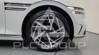 2023 Genesis G90