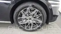 2023 Genesis G90