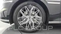 2023 Genesis G90