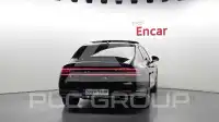 2023 Genesis G90