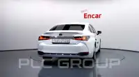 2023 Lexus ES