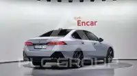 2024 BMW 530M