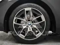 2024 BMW 523