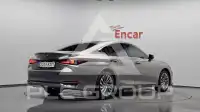2024 Lexus ES