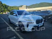 2025 BMW X7M
