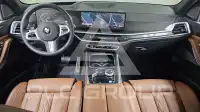 2025 BMW X7M