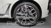 2025 BMW X7M