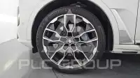 2025 BMW X7M
