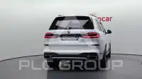 2025 BMW X7M