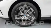 2025 BMW 520