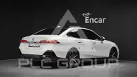 2025 BMW 530M
