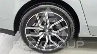 2025 BMW 740M