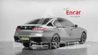 2025 BMW 740M