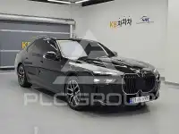 2025 BMW 740M