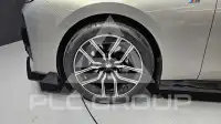 2025 BMW 740M
