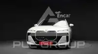 2025 BMW 740M