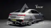 2025 BMW 740M