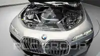 2025 BMW 740M