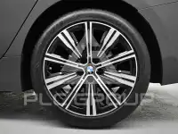 2025 BMW 320