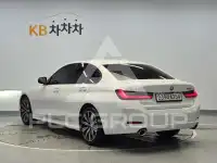 2025 BMW 320