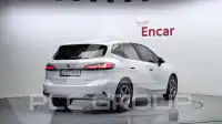 2025 BMW 220