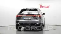 2025 Audi RSQ8
