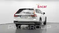 2025 Volvo V90
