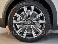 2025 Volvo V60