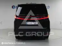 2025 Lexus LM300