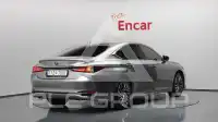 2025 Lexus ES