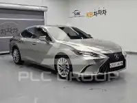 2025 Lexus ES