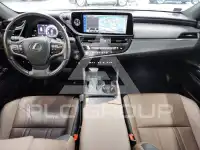 2025 Lexus ES