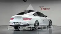 2025 Genesis G80