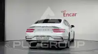 2025 Genesis G80