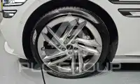 2025 Genesis G80