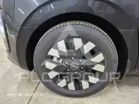 2025 Hyundai Staria