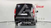 2025 Hyundai Staria