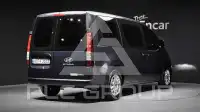 2025 Hyundai Staria