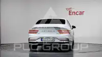 2025 Genesis G80