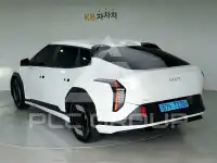 2026 KIA EV4