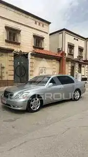 2005 Lexus LS