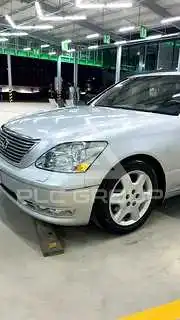 2005 Lexus LS