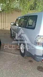 2008 Mitsubishi PAJARO