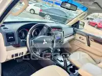 2010 Mitsubishi PAJARO
