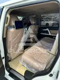 2010 Toyota LAND CRUISER